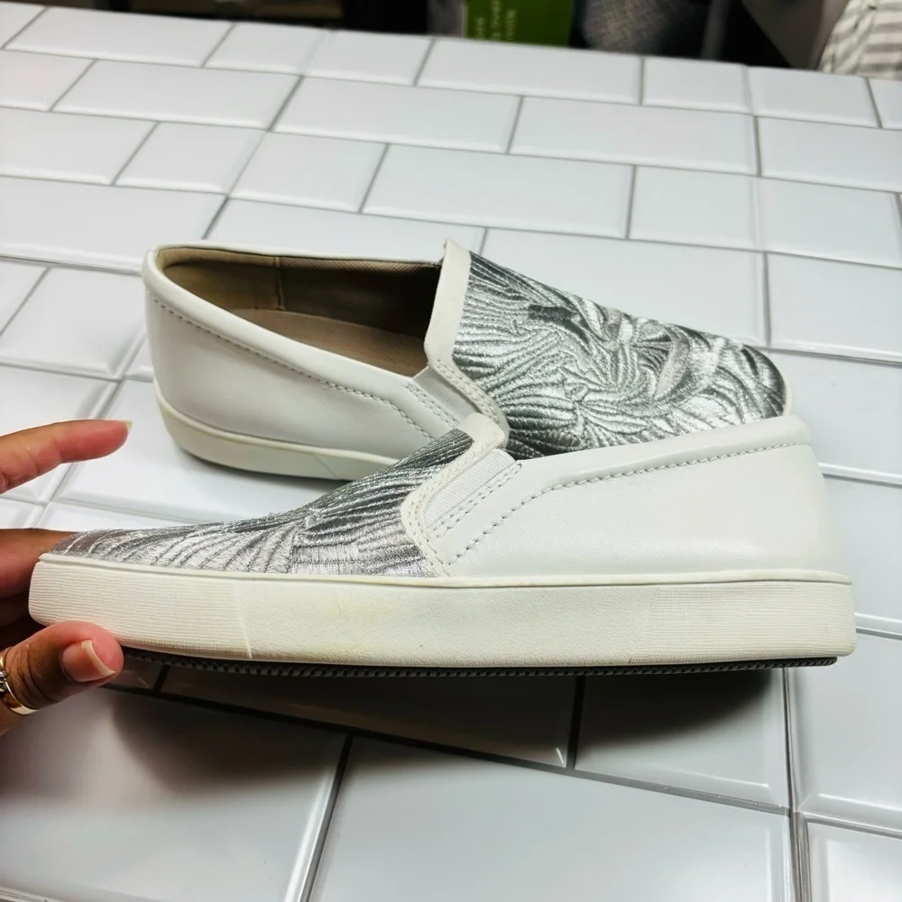 Naturalizer Marianne 4 Sneakers White‎ Silver 8.5W